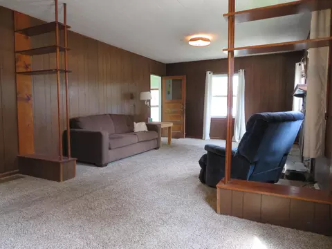 Living - 1118 Canal St, Custer, SD 57730 photo 2 of 6