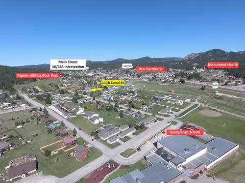 View/Area - 1118 Canal St, Custer, SD 57730 photo 4 of 10