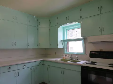 Kitchen - 1118 Canal St, Custer, SD 57730 photo 2 of 4