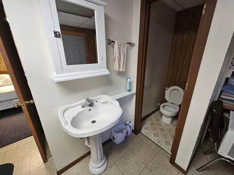 Bath - 1828 Junction Ave, Sturgis, SD 57785 photo 1 of 1