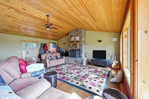 Living - 11025 Eagle Trl, Lead, SD 57754 photo 2 of 5