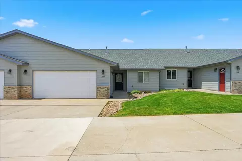 221 Thunderbolt Ct, Spearfish, SD 57783