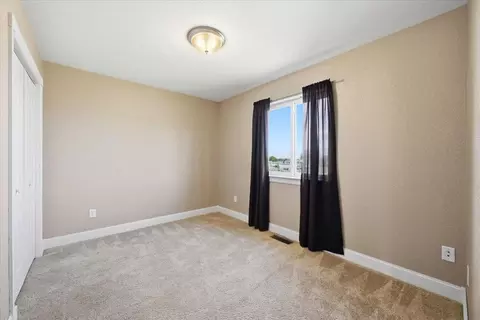 Bedroom - 821 Ridgeview, Belle Fourche, SD 57717 photo 2 of 7
