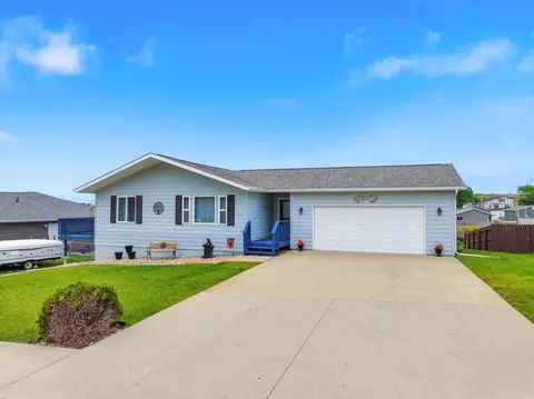Exterior - 821 Ridgeview, Belle Fourche, SD 57717 photo 3 of 5