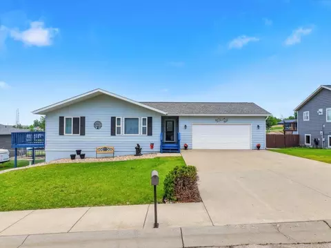 821 Ridgeview, Belle Fourche, SD 57717