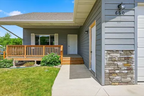 660 South St, Whitewood, SD 57793
