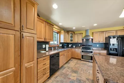 Kitchen - 12359 Moss Rock Ln, Custer, SD 57730 photo 2 of 3