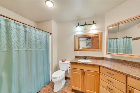 Bath - 12359 Moss Rock Ln, Custer, SD 57730 photo 1 of 2