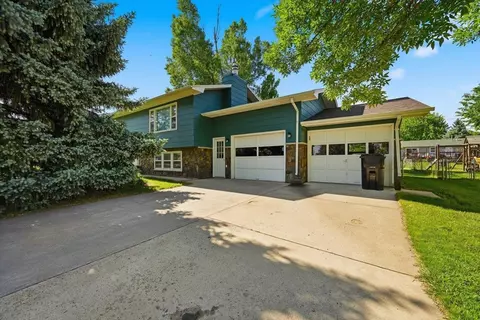 4 Swan Ln, Spearfish, SD 57783
