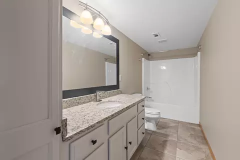 Bath - 328 Ruhe Ln, Box Elder, SD 57719 photo 3 of 3
