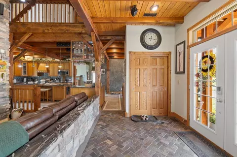Entry Way - 11892 Katherine Ct, Custer, SD 57730 photo 2 of 10