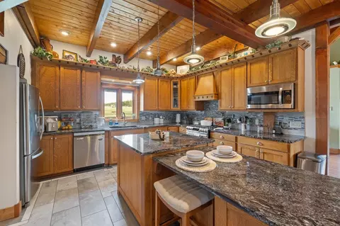 Kitchen - 11892 Katherine Ct, Custer, SD 57730 photo 3 of 4