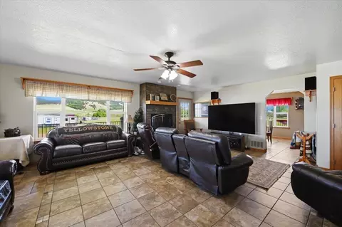 Living - 5310 Airport Rd, Spearfish, SD 57783 photo 1 of 2