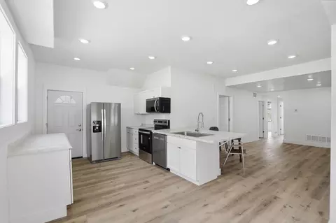 Entry Way - 611 Railroad Ave, Lead, SD 57754 photo 3 of 4