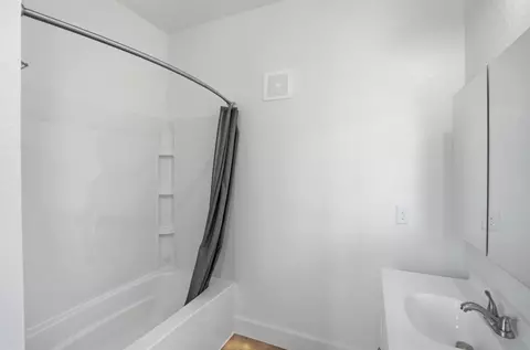 Bath - 611 Railroad Ave, Lead, SD 57754 photo 2 of 6