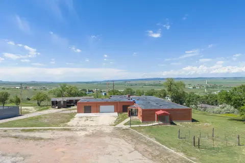 908 W H St, Edgemont, SD 57735 photo 2