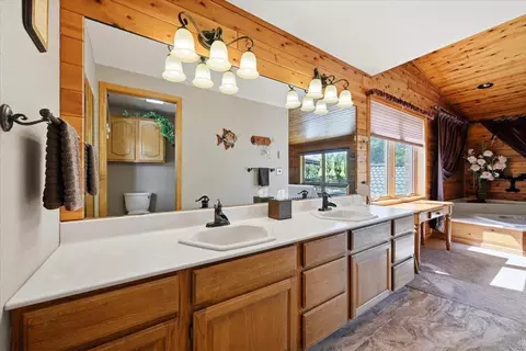 Bath - 616 Rio Dr, Spearfish, SD 57783 photo 6 of 7