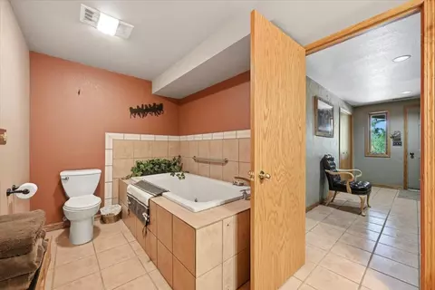 Bath - 616 Rio Dr, Spearfish, SD 57783 photo 4 of 7