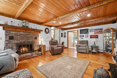 Living - 875 Main St, Deadwood, SD 57732 photo 3 of 6