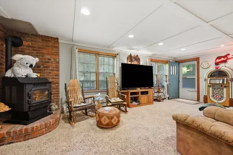 Living - 875 Main St, Deadwood, SD 57732 photo 6 of 6