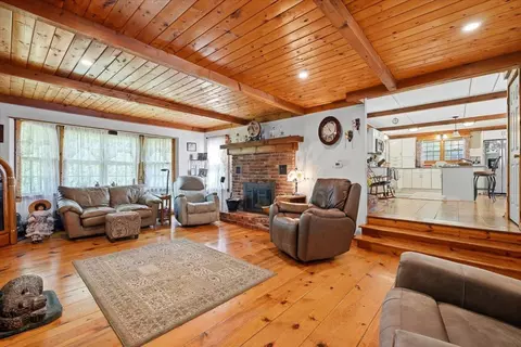 Living - 875 Main St, Deadwood, SD 57732 photo 2 of 6