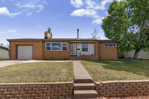2028 Stirling St, Rapid City, SD 57702