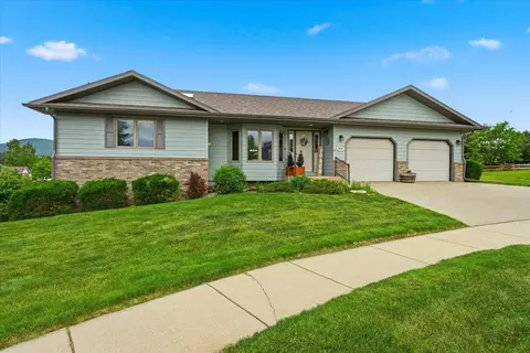 1809 Buckboard Cir, Spearfish, SD 57783