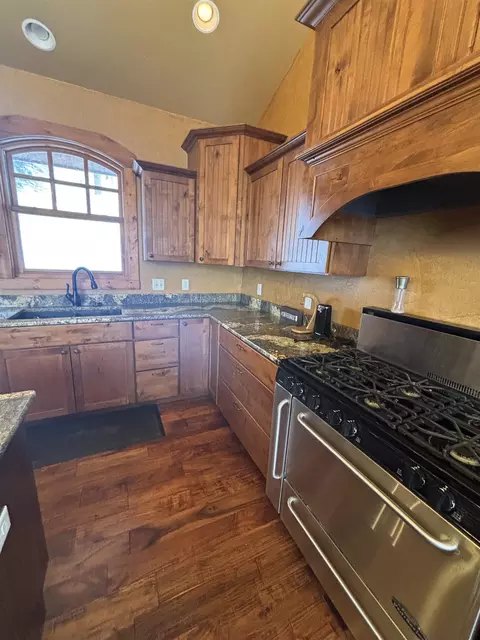 Kitchen - 188 Oak Ridge Rd, Spearfish, SD 57783 photo 4 of 8
