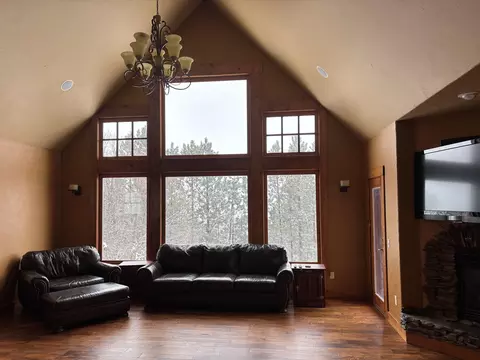 Living - 188 Oak Ridge Rd, Spearfish, SD 57783 photo 4 of 8