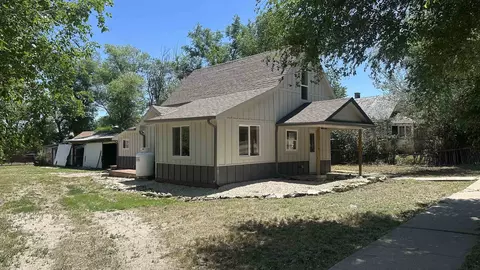 703 4th Ave, Edgemont, SD 57735