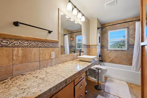 Bath - 405 Sunset Rd, Lead, SD 57754 photo 1 of 2