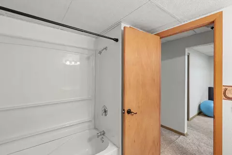 Bath - 3403 12th Ave, Spearfish, SD 57783 photo 4 of 4
