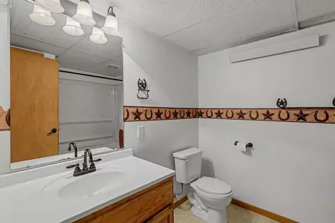 Bath - 3403 12th Ave, Spearfish, SD 57783 photo 3 of 4