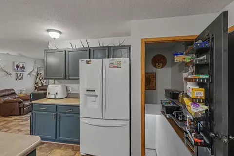 Kitchen - 3403 12th Ave, Spearfish, SD 57783 photo 6 of 6