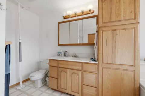 Bath - 24492 Oak Meadows Ct, Keystone, SD 57751 photo 1 of 4