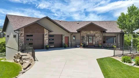 420 Belleview Ct, Spearfish, SD 57783