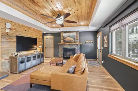 Living - 11754 Caledonia Trl, Custer, SD 57730 photo 2 of 4