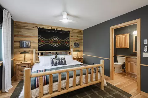 Bedroom - 11754 Caledonia Trl, Custer, SD 57730 photo 1 of 3