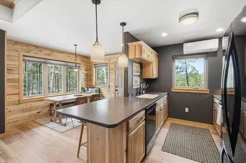 Kitchen - 11754 Caledonia Trl, Custer, SD 57730 photo 2 of 3
