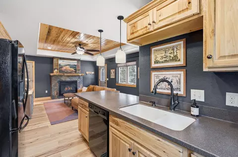 Kitchen - 11754 Caledonia Trl, Custer, SD 57730 photo 3 of 3