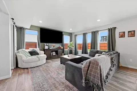 Living - 444 Henry Potter Rd, Box Elder, SD 57719 photo 1 of 2