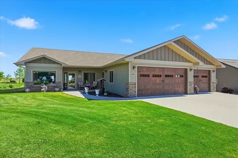 8040 Brooks Loop, Spearfish, SD 57783