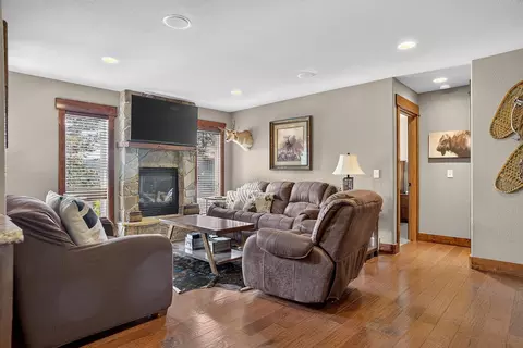 Living - 21183 Gilded Mountain Loop, Lead, SD 57754 photo 5 of 6