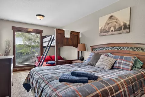Bedroom - 21183 Gilded Mountain Loop, Lead, SD 57754 photo 7 of 8