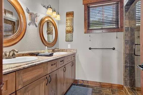 Bath - 21183 Gilded Mountain Loop, Lead, SD 57754 photo 1 of 3