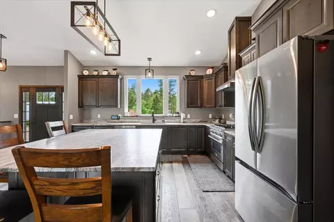 Kitchen - 20726 Morning Star Rd, Lead, SD 57754 photo 2 of 3