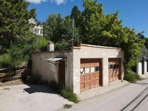 Exterior - 802 Miners Ave, Lead, SD 57754 photo 3 of 4
