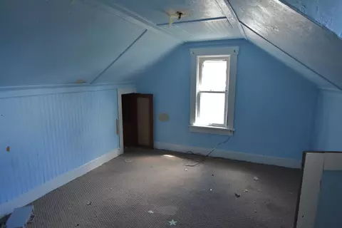 Bedroom - 802 Miners Ave, Lead, SD 57754 photo 2 of 4