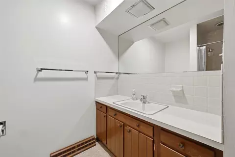 Bath - 219 Lariat Dr, Spearfish, SD 57783 photo 2 of 3