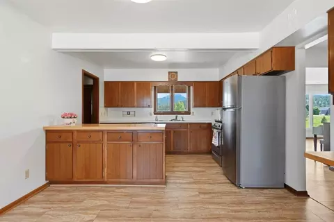 Kitchen - 219 Lariat Dr, Spearfish, SD 57783 photo 3 of 3